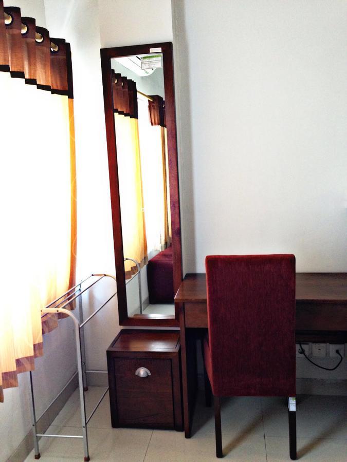 Greensa Inn Surabaya Esterno foto