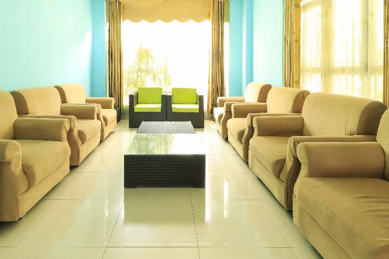 Greensa Inn Surabaya Esterno foto
