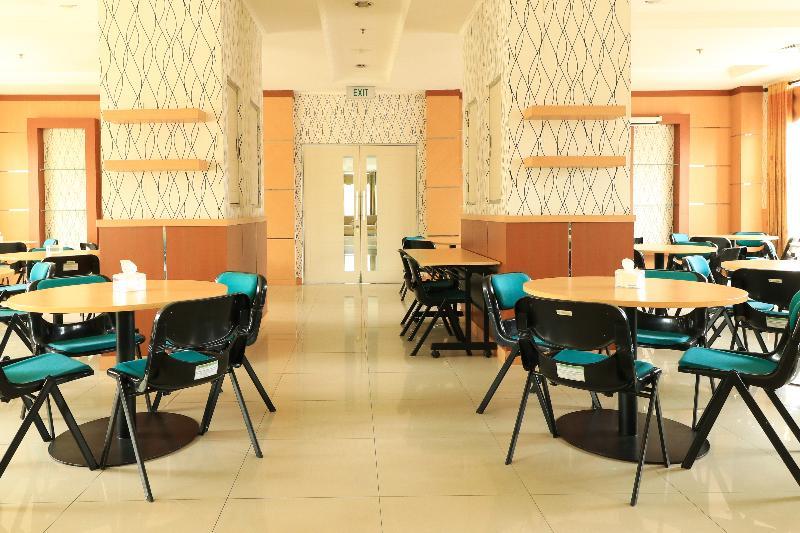 Greensa Inn Surabaya Esterno foto